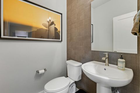 Tiny photo for 5730 Engleman Spruce Way, Klamath Falls, OR 97601 (MLS # 220215646)