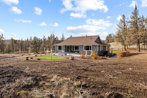 Tiny photo for 5730 Engleman Spruce Way, Klamath Falls, OR 97601 (MLS # 220215646)