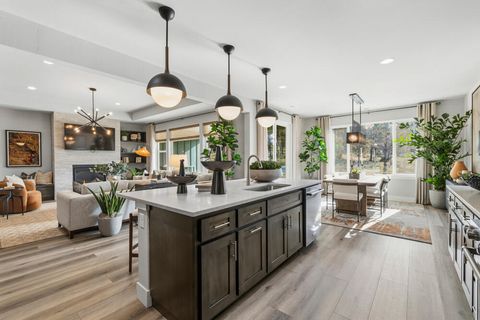 Tiny photo for 5730 Engleman Spruce Way, Klamath Falls, OR 97601 (MLS # 220215646)