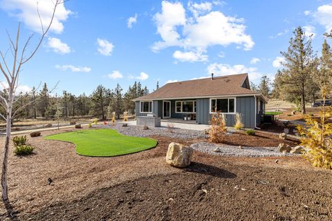 Tiny photo for 5730 Engleman Spruce Way, Klamath Falls, OR 97601 (MLS # 220215646)