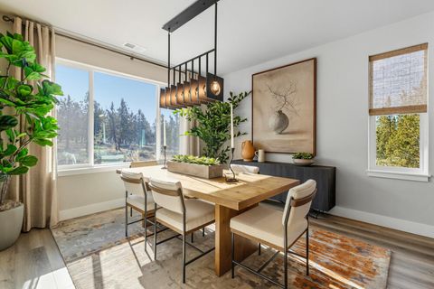 Tiny photo for 5730 Engleman Spruce Way, Klamath Falls, OR 97601 (MLS # 220215646)