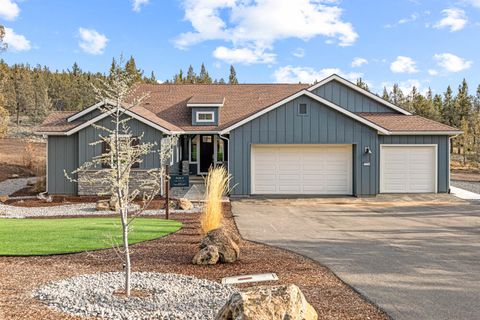 Tiny photo for 5730 Engleman Spruce Way, Klamath Falls, OR 97601 (MLS # 220215646)