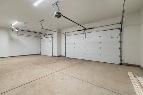 Tiny photo for 5730 Engleman Spruce Way, Klamath Falls, OR 97601 (MLS # 220215646)