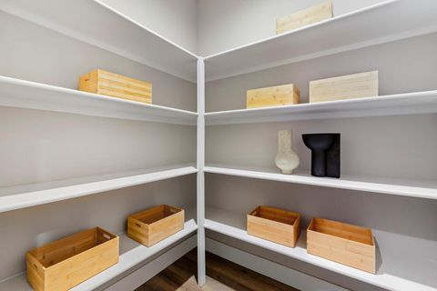 Tiny photo for 5730 Engleman Spruce Way, Klamath Falls, OR 97601 (MLS # 220215646)