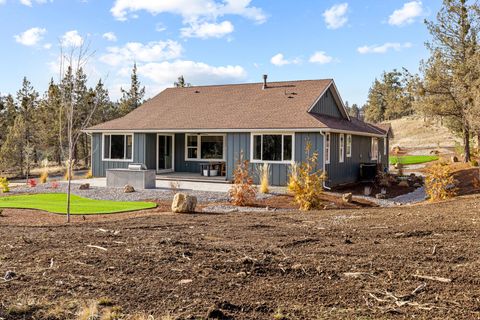 Tiny photo for 5730 Engleman Spruce Way, Klamath Falls, OR 97601 (MLS # 220215646)