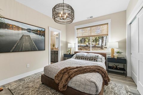 Tiny photo for 5730 Engleman Spruce Way, Klamath Falls, OR 97601 (MLS # 220215646)