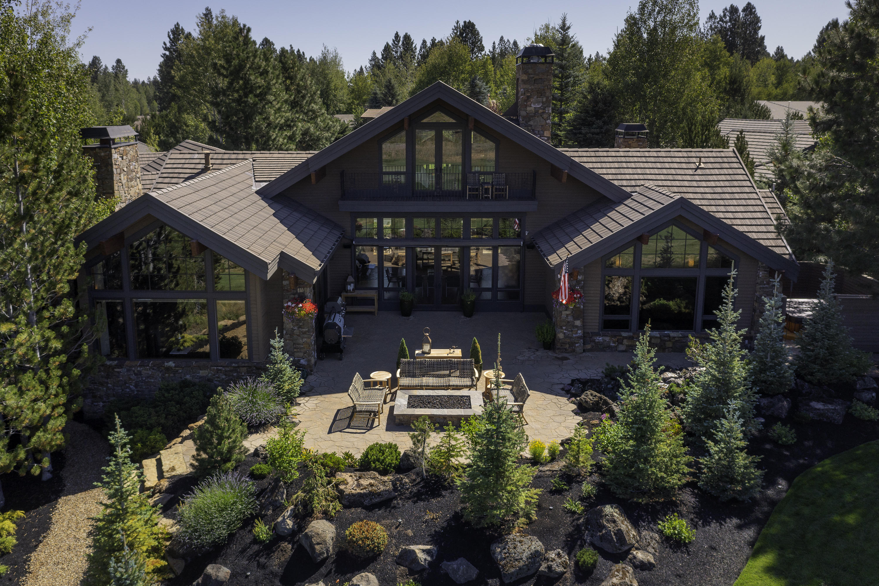 Broken Top - Residential