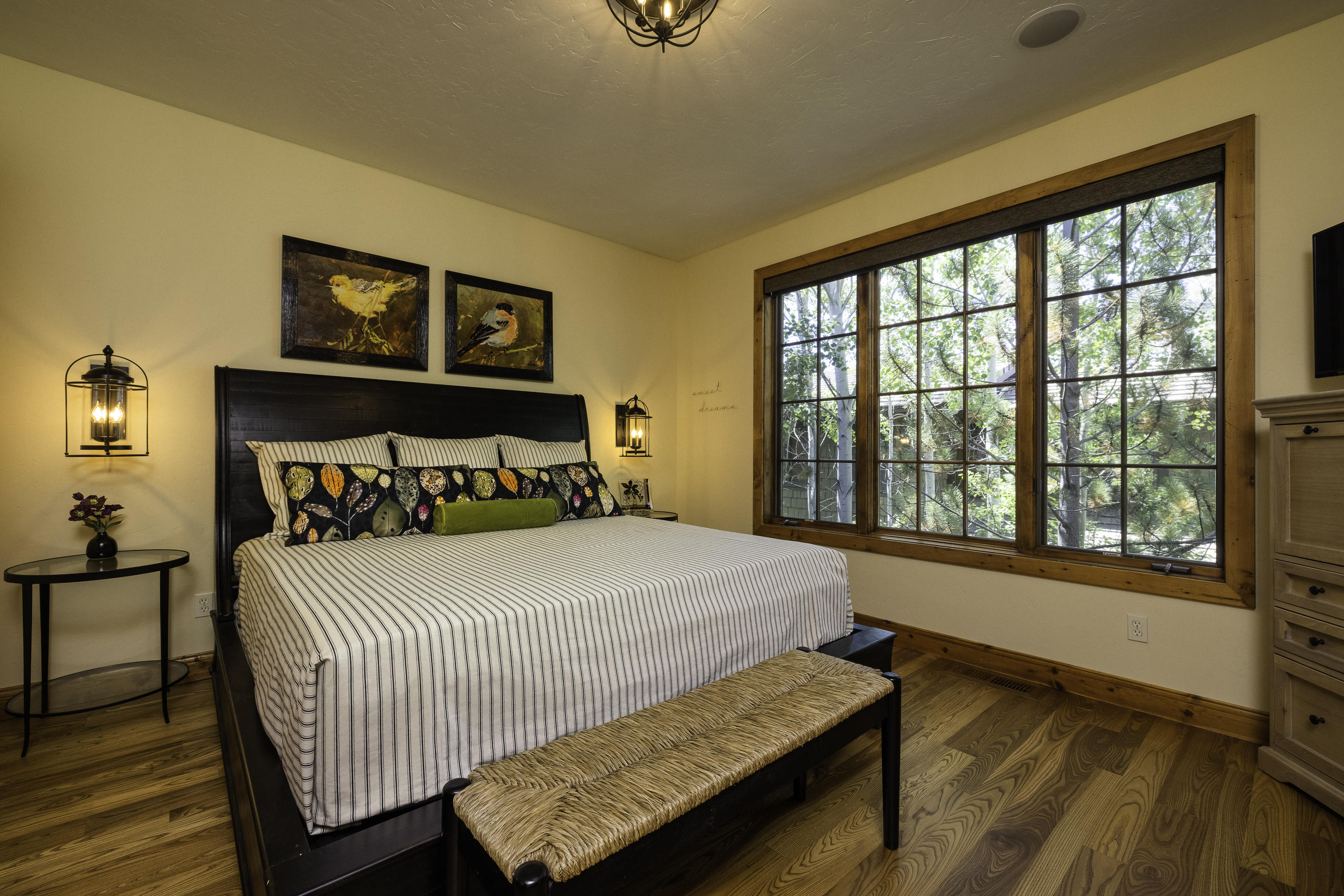 Broken Top - Residential