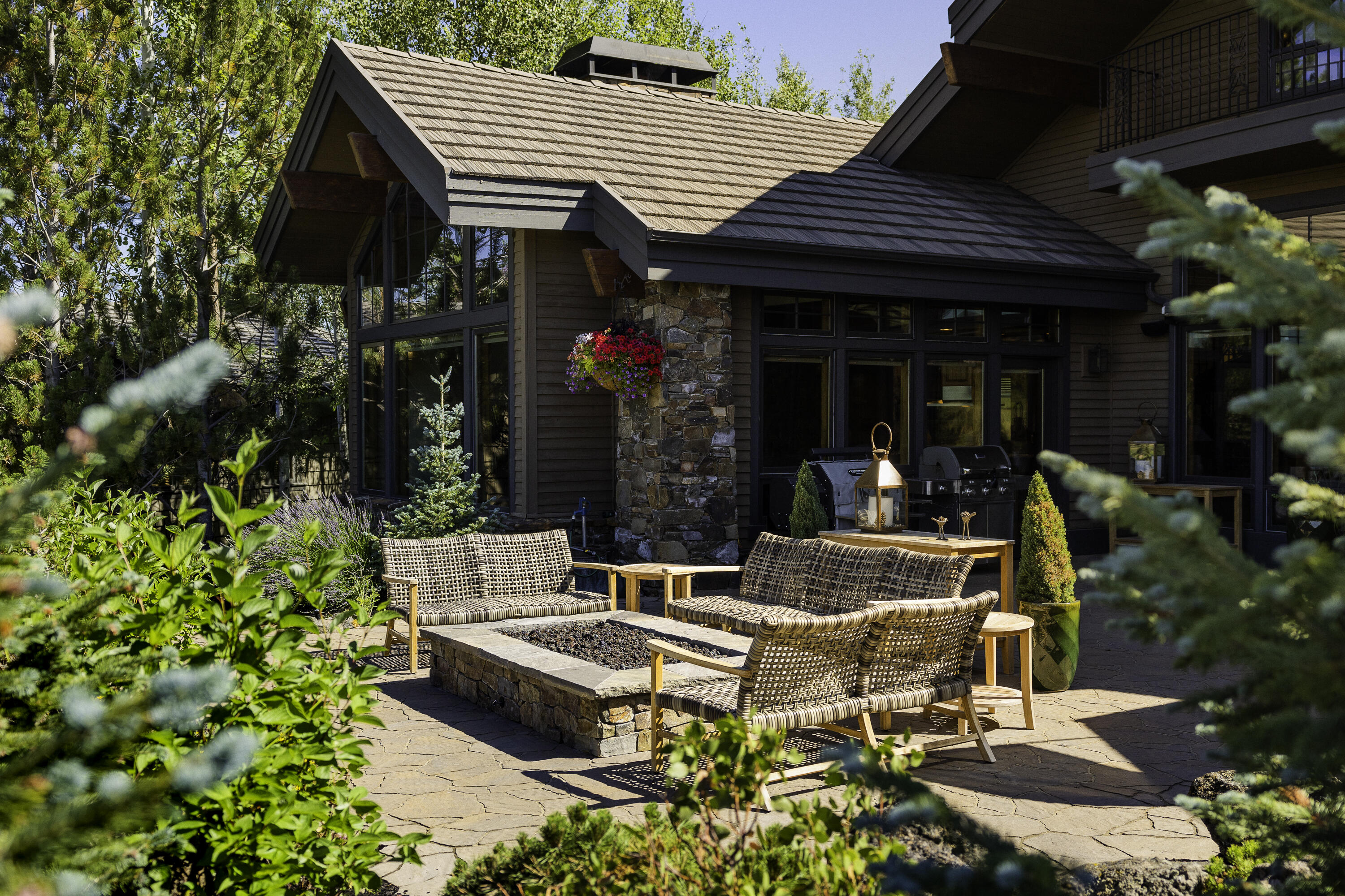 Broken Top - Residential