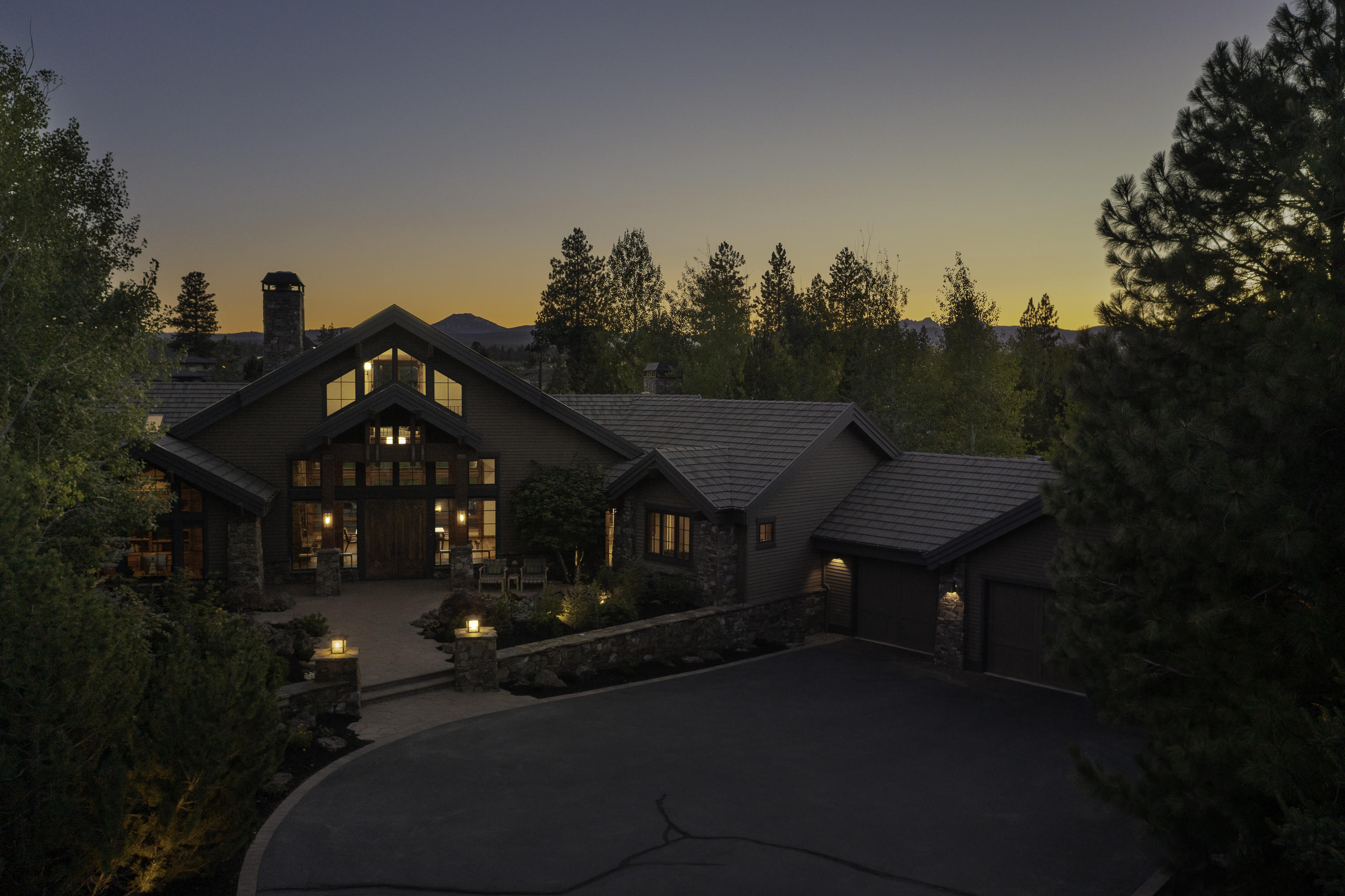 Broken Top - Residential