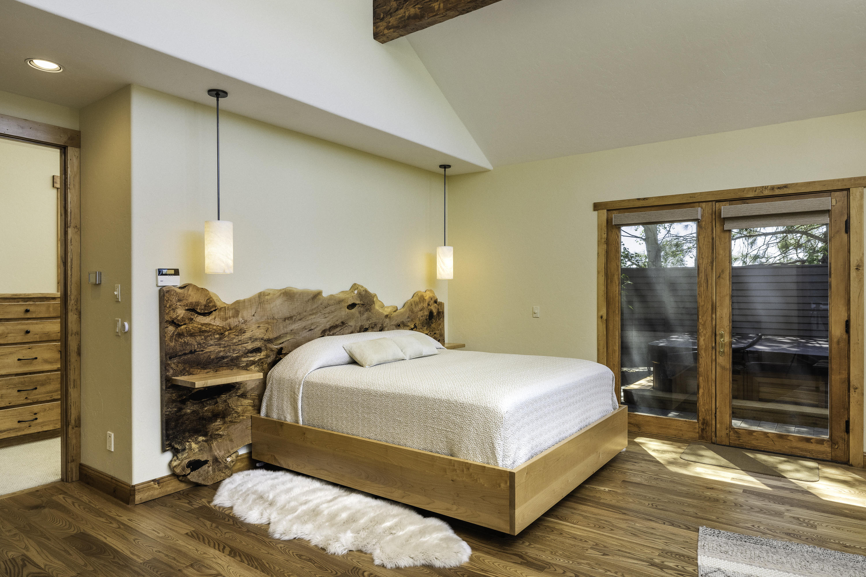 Broken Top - Residential