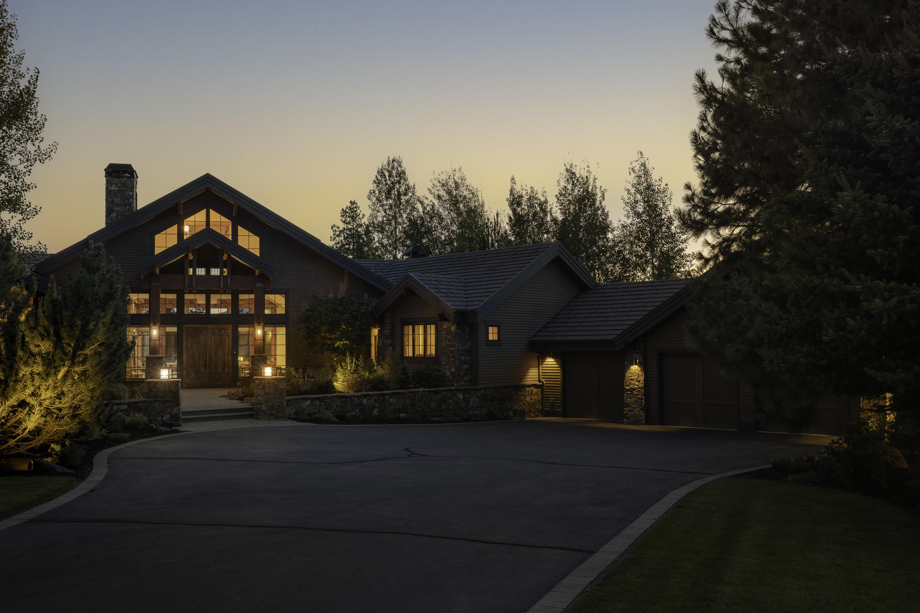 Broken Top - Residential