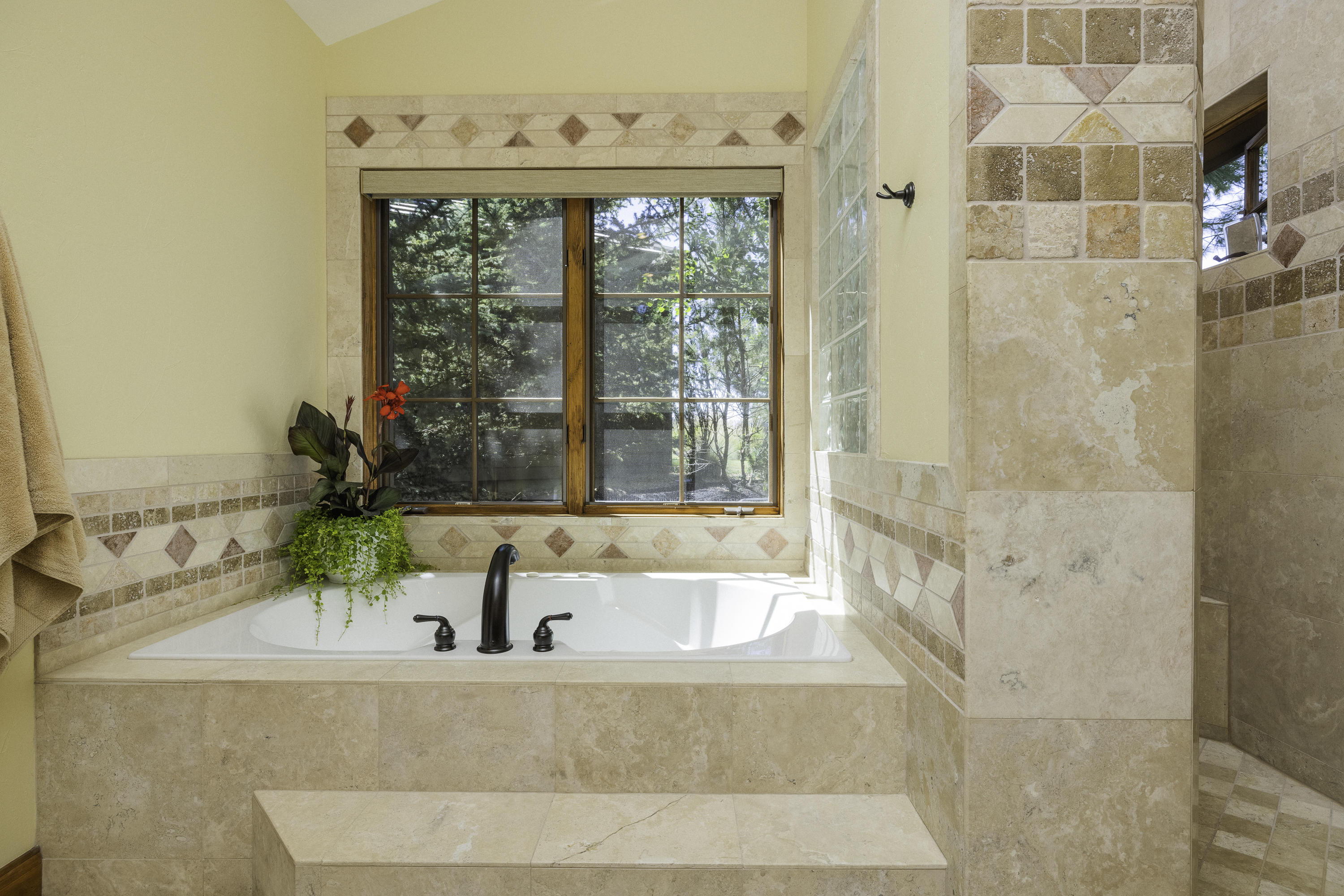 Broken Top - Residential