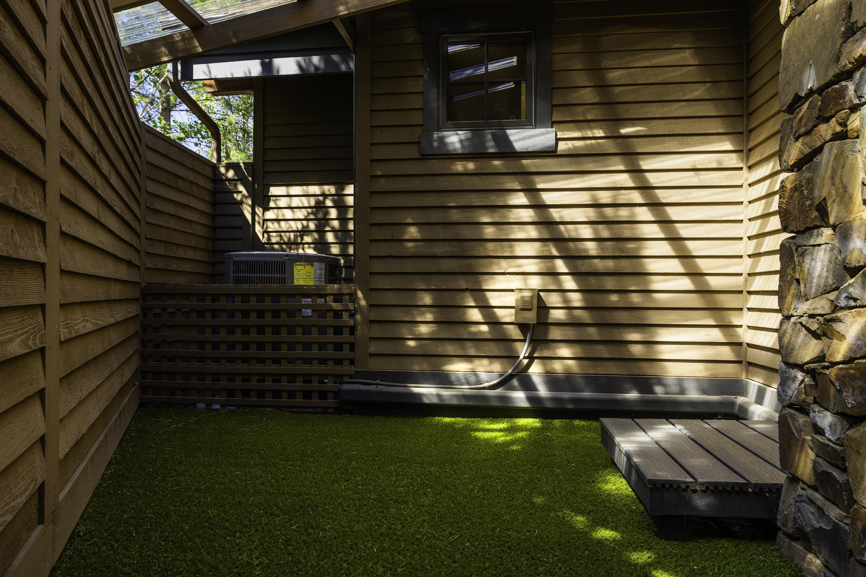 Broken Top - Residential