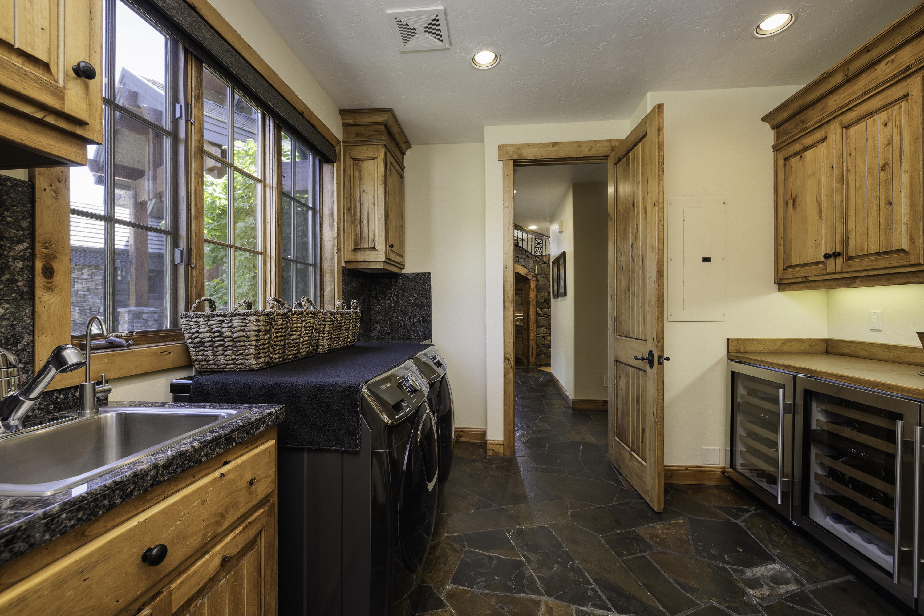 Broken Top - Residential