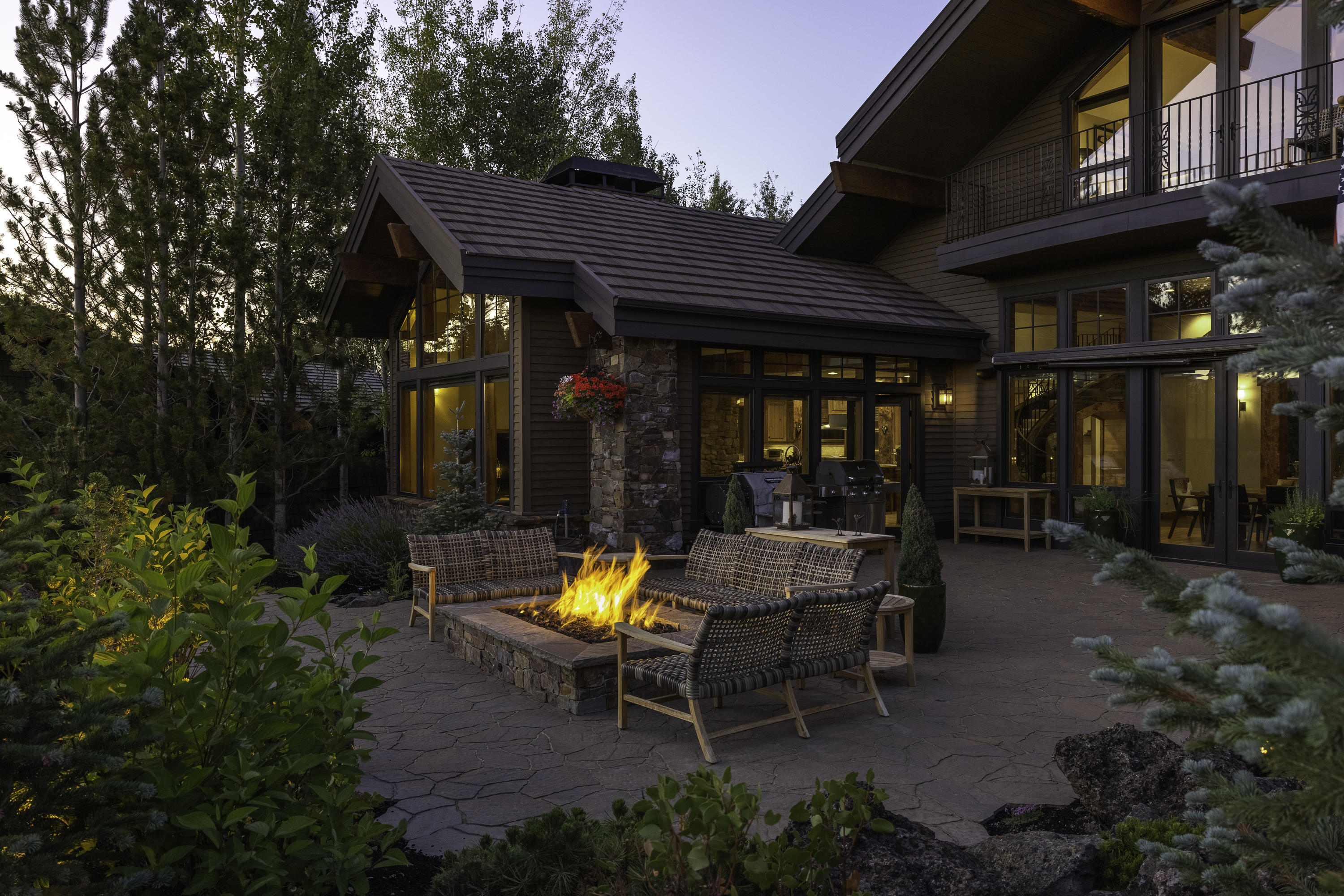 Broken Top - Residential