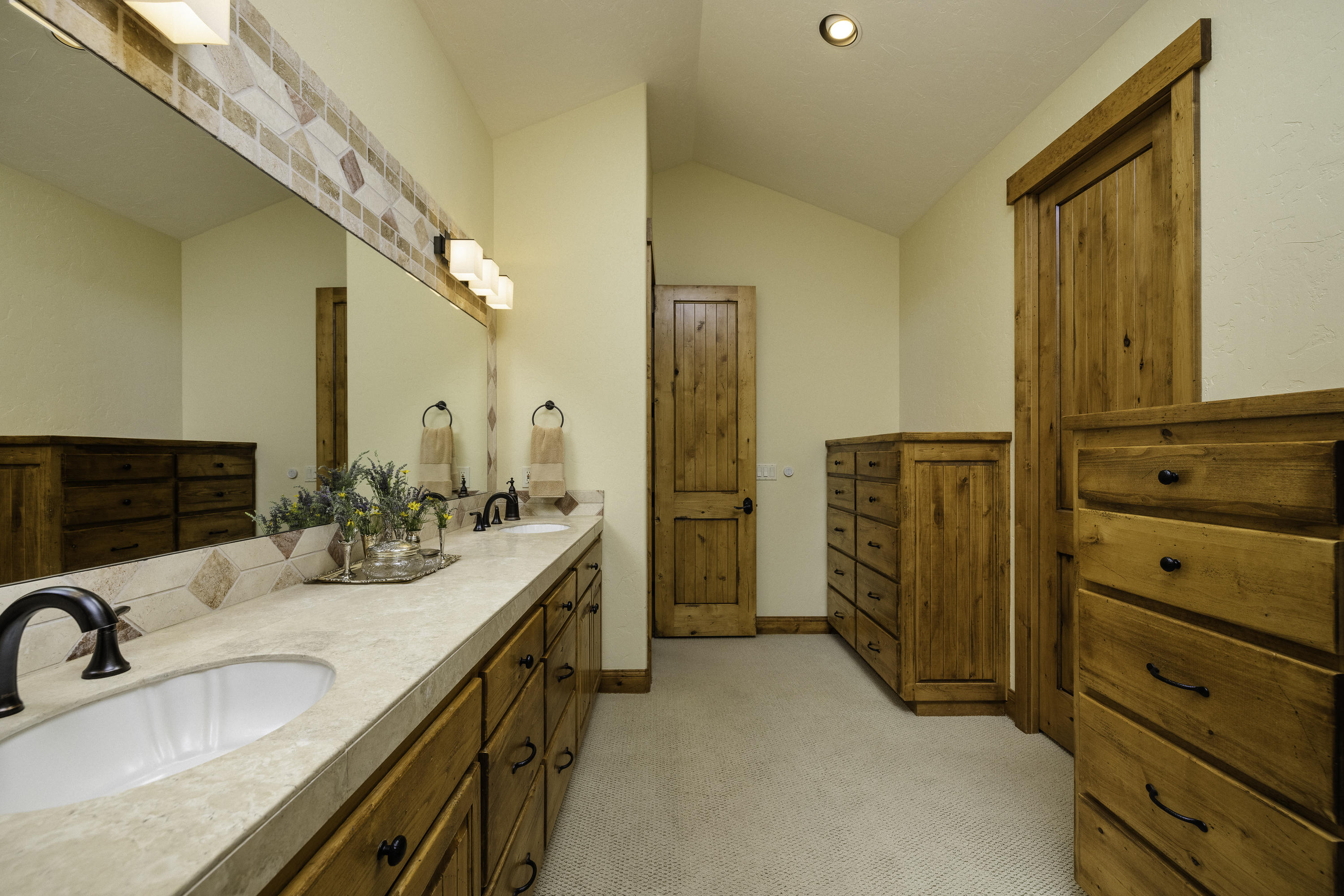 Broken Top - Residential