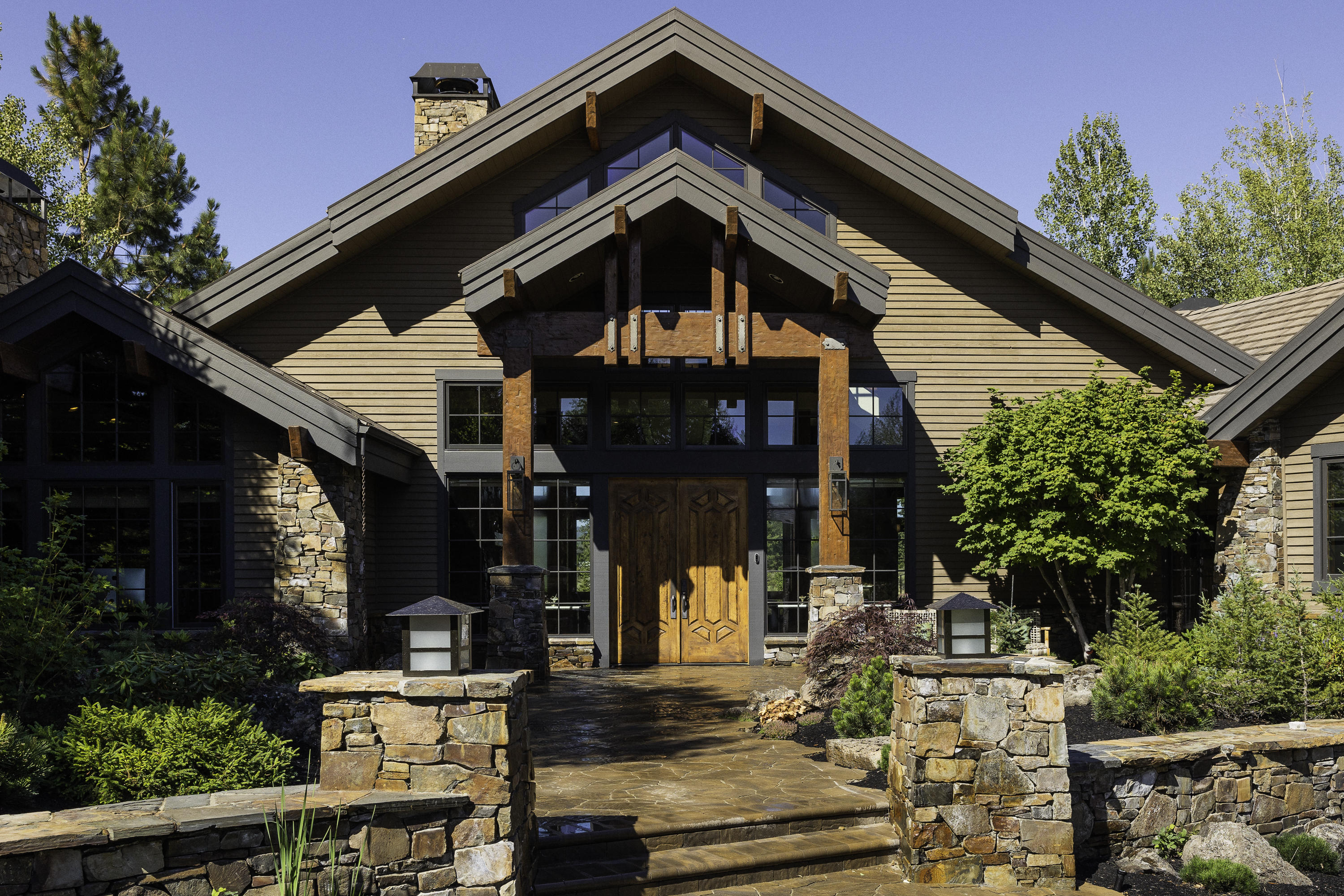 Broken Top - Residential