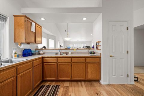 Tiny photo for 88 Mountain View Drive, Phoenix, OR 97535 (MLS # 220215443)