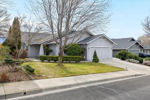 Tiny photo for 88 Mountain View Drive, Phoenix, OR 97535 (MLS # 220215443)
