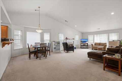 Tiny photo for 88 Mountain View Drive, Phoenix, OR 97535 (MLS # 220215443)