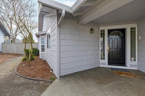 Tiny photo for 88 Mountain View Drive, Phoenix, OR 97535 (MLS # 220215443)