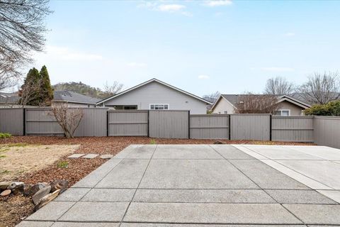 Tiny photo for 88 Mountain View Drive, Phoenix, OR 97535 (MLS # 220215443)
