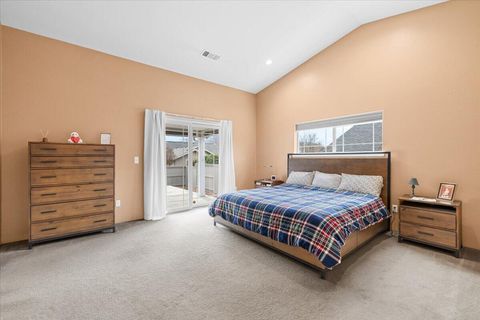 Tiny photo for 88 Mountain View Drive, Phoenix, OR 97535 (MLS # 220215443)