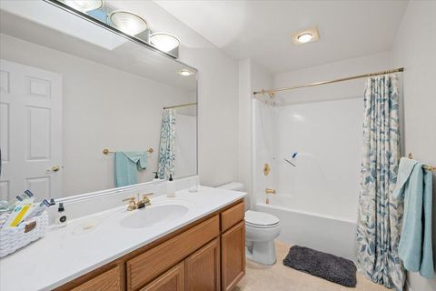 Tiny photo for 88 Mountain View Drive, Phoenix, OR 97535 (MLS # 220215443)