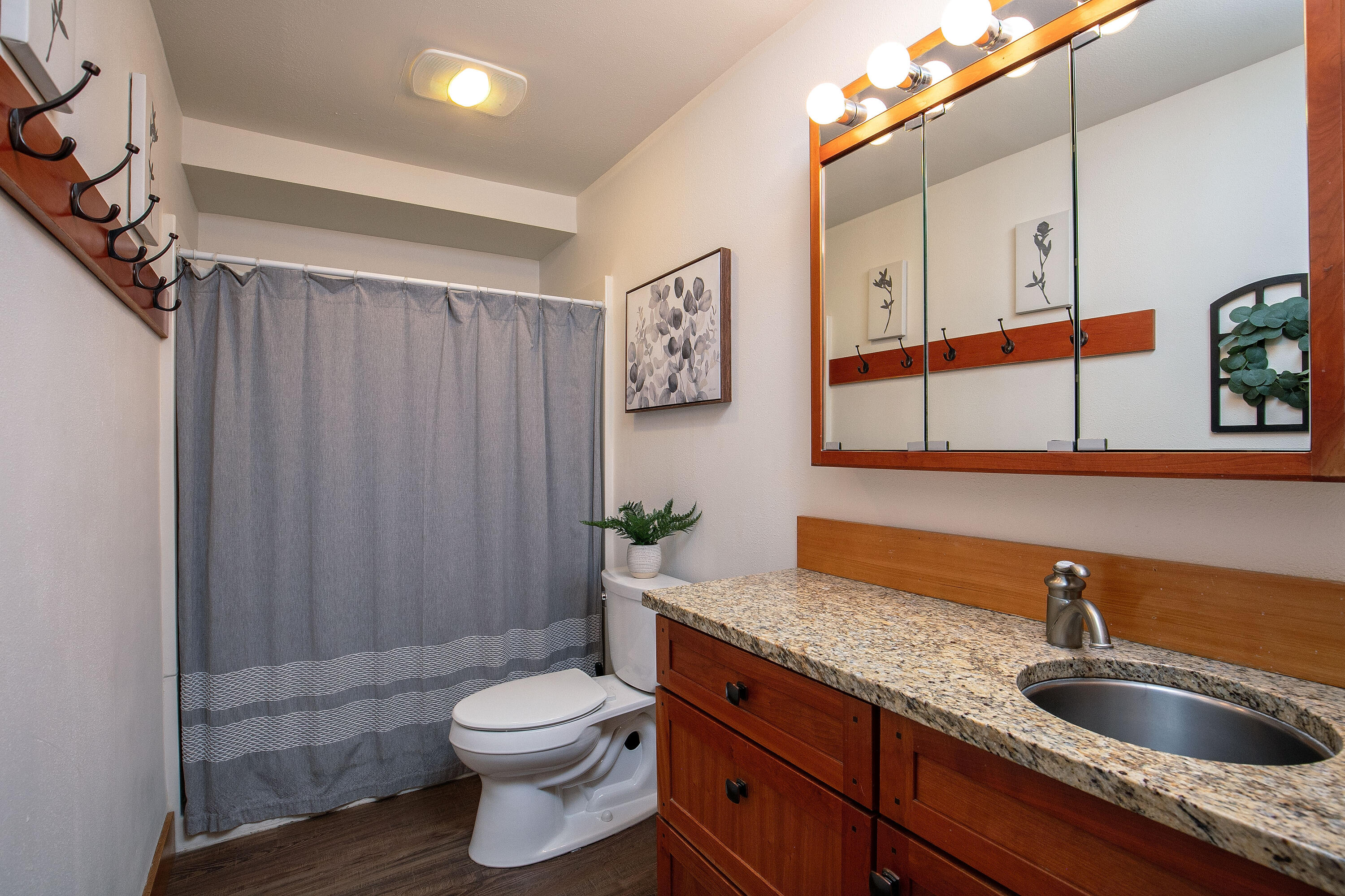 Inn Of The 7th - Residential