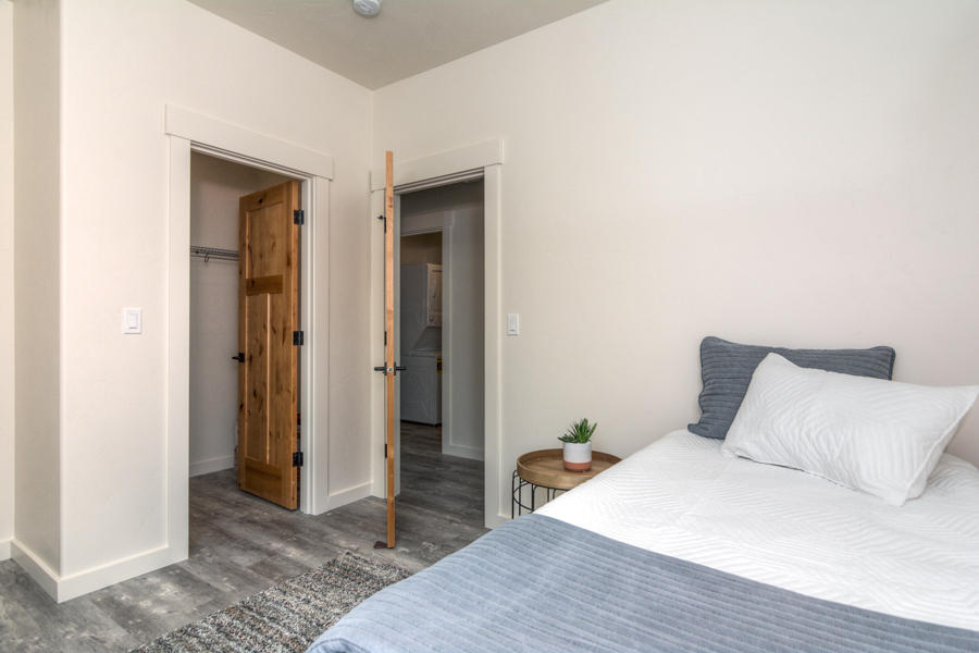 MountV - Residential Income