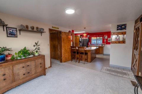 Tiny photo for 2522 NE Sunset View Lane, Prineville, OR 97754 (MLS # 220211165)