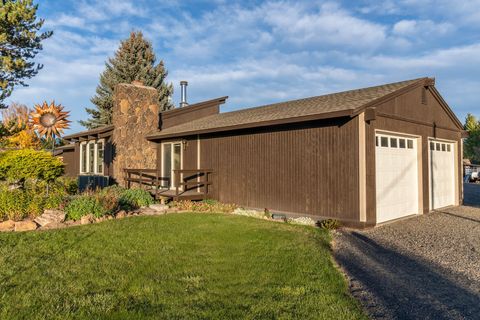 Tiny photo for 2522 NE Sunset View Lane, Prineville, OR 97754 (MLS # 220211165)