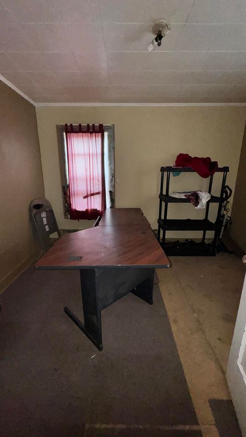 Tiny photo for 9545 Highway 39 Hwy, Klamath Falls, OR 97603 (MLS # 220213236)