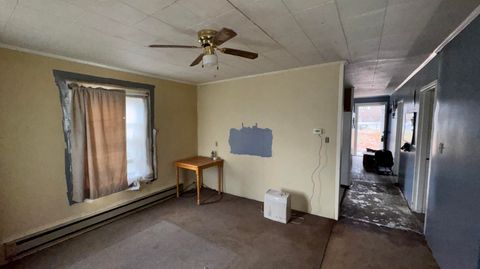 Tiny photo for 9545 Highway 39 Hwy, Klamath Falls, OR 97603 (MLS # 220213236)