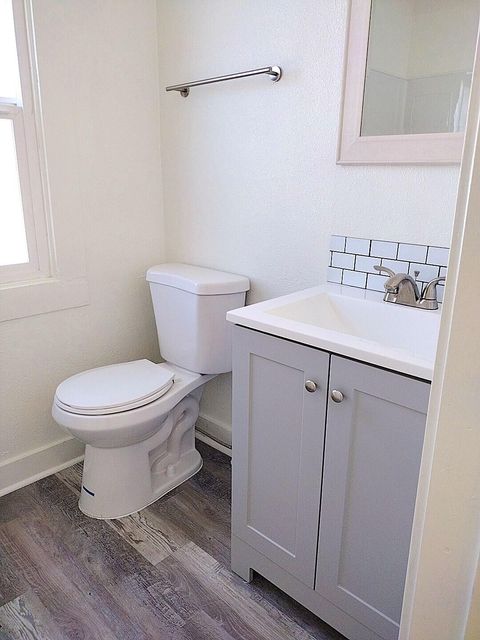 Tiny photo for 1401 E Main Street, Klamath Falls, OR 97601 (MLS # 220212121)