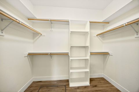 Tiny photo for 3723 Ford Drive, Medford, OR 97504 (MLS # 220214852)