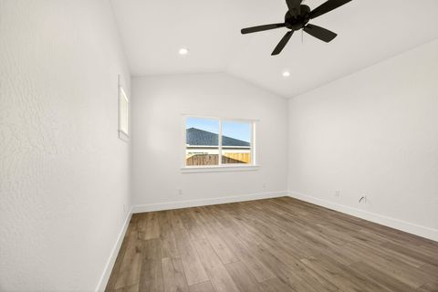 Tiny photo for 3723 Ford Drive, Medford, OR 97504 (MLS # 220214852)