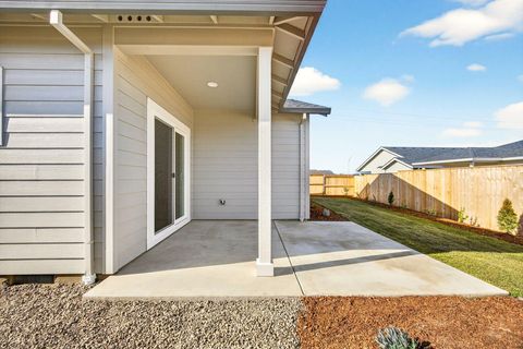 Tiny photo for 3723 Ford Drive, Medford, OR 97504 (MLS # 220214852)