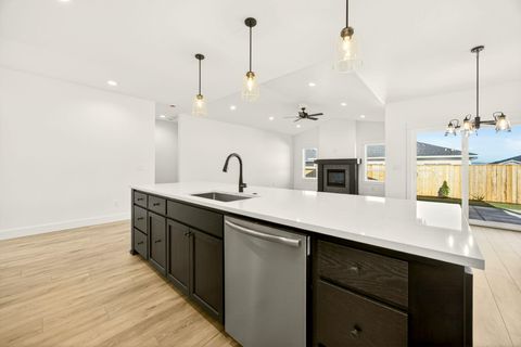 Tiny photo for 3723 Ford Drive, Medford, OR 97504 (MLS # 220214852)