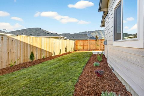 Tiny photo for 3723 Ford Drive, Medford, OR 97504 (MLS # 220214852)