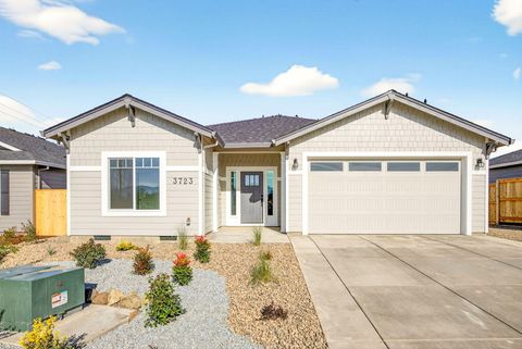Tiny photo for 3723 Ford Drive, Medford, OR 97504 (MLS # 220214852)
