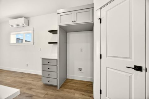 Tiny photo for 3723 Ford Drive, Medford, OR 97504 (MLS # 220214852)