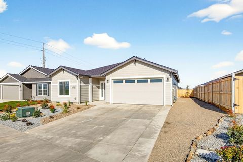 Tiny photo for 3723 Ford Drive, Medford, OR 97504 (MLS # 220214852)
