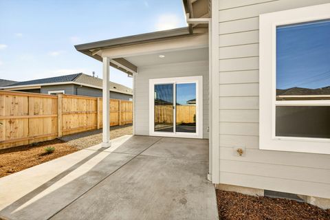 Tiny photo for 3723 Ford Drive, Medford, OR 97504 (MLS # 220214852)