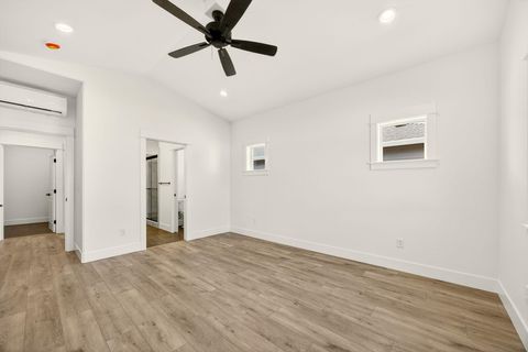 Tiny photo for 3723 Ford Drive, Medford, OR 97504 (MLS # 220214852)