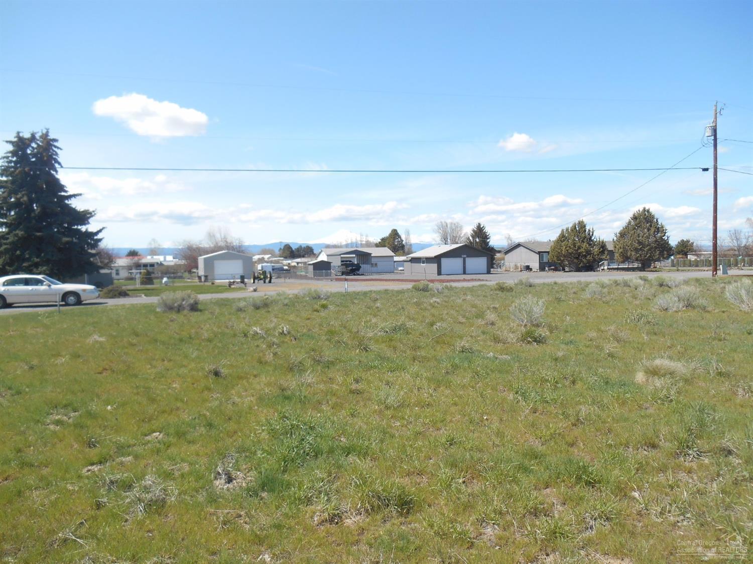 High Chapparal - Land