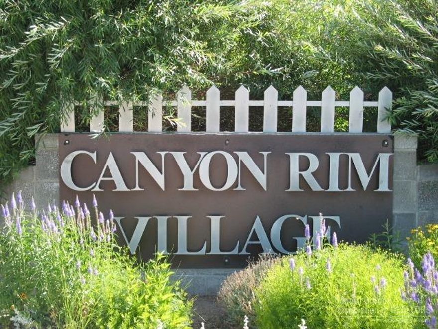 One of last remaining lots in Ph 7 in Canyon Rim Village, Redmond's outstanding neighborhood of custom craftsman style homes.