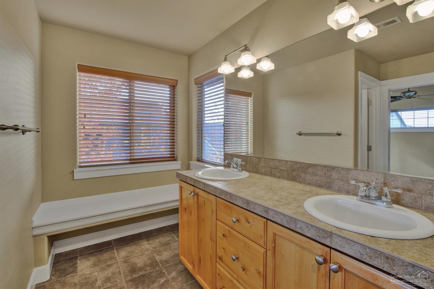 Fieldstone Crossing - Residential