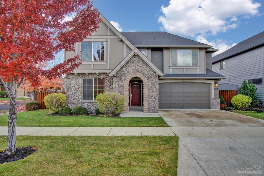 This desirable 3 bedroom, 2.5 bath 2390 sq ft Dakota model Pahlisch home in Fieldstone Crossing has been lightly lived in----Home has European front rock exterior. Corner lot. Floor pan features a huge bonus room, den/office and great room design. Tile counters, tile, carpet and hardwood floors, AC, upgraded lighting package, prewired for surround sound, under counter lighting in kitchen, rock fireplace has wood mantle and rock to ceiling, ceiling fans in master and bonus room. Back yard is fully fenced, standard patio has been expanded, back yard landscaped with sprinkler and drip system. HOA fee includes front yard landscape maintenance, community pool, playground and picnic area.